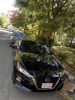 نيسان ألتيما